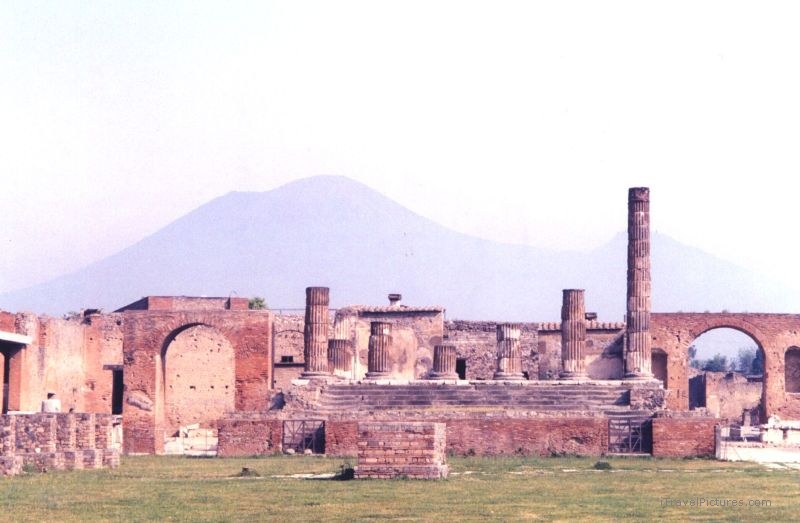 Pompeii vesuvius volcano ruin ruins